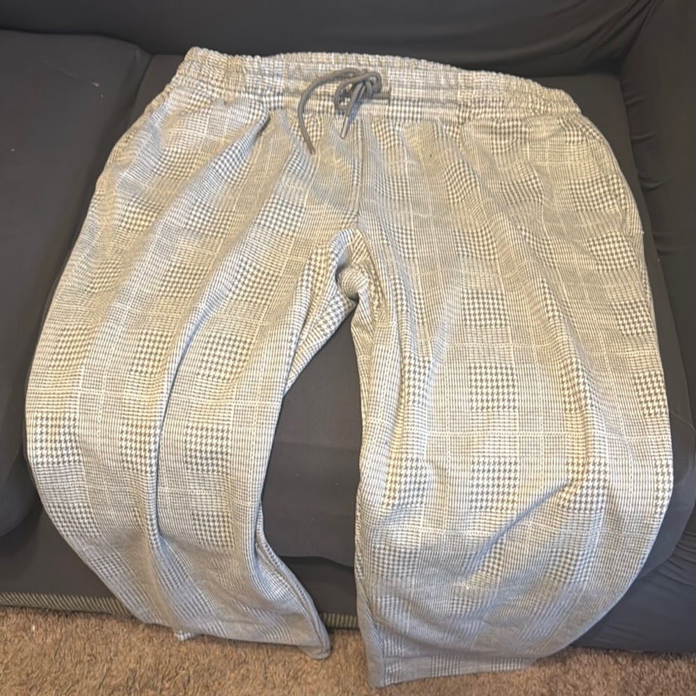 Women's Gray Checkered Pants